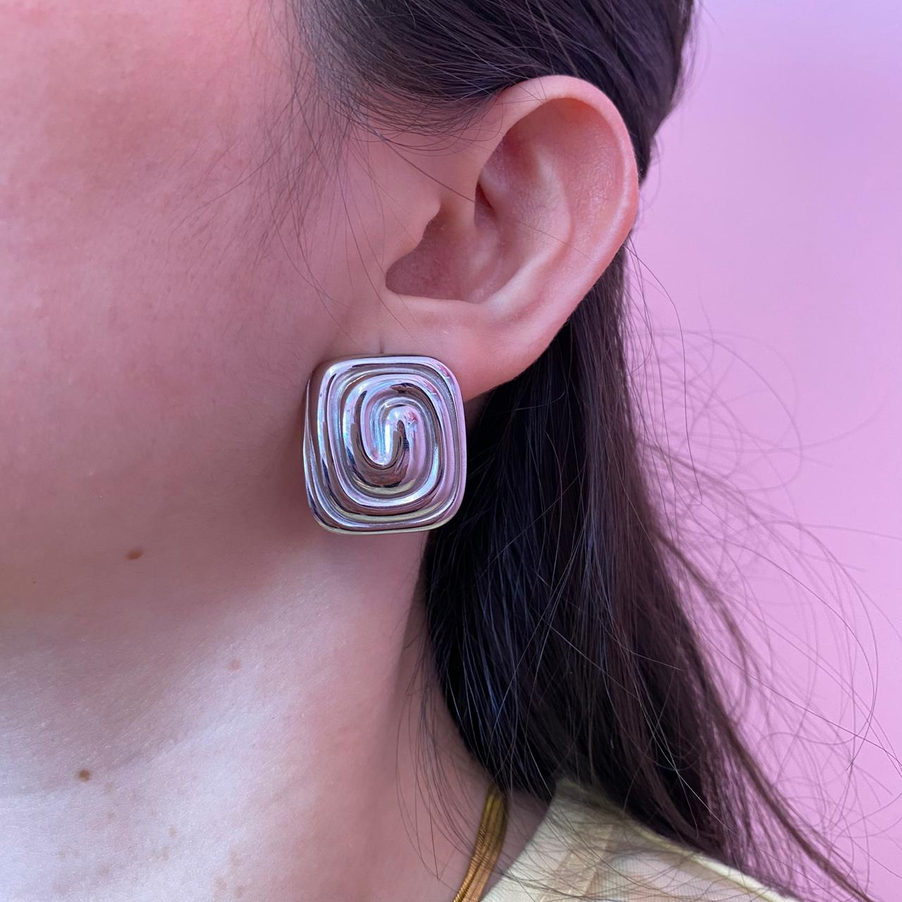 Aretes Relieve