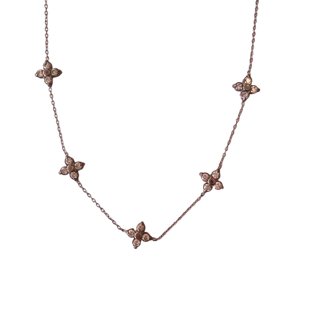 Collar Tréboles Espaciados